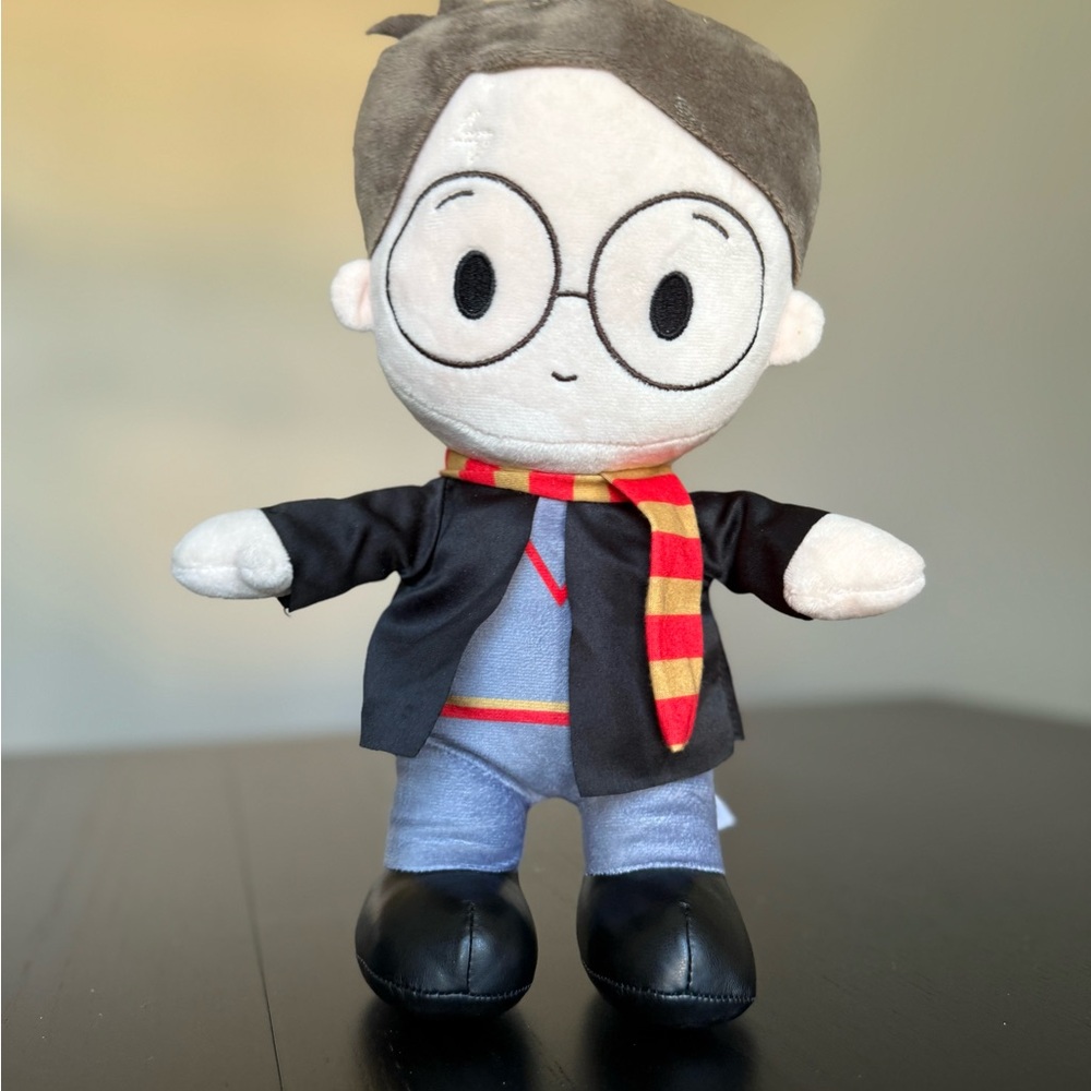 Official Harry Potter Plushy With Light-Up Scar
